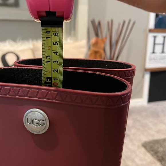 Ugg rain boots - Picture 4 of 7